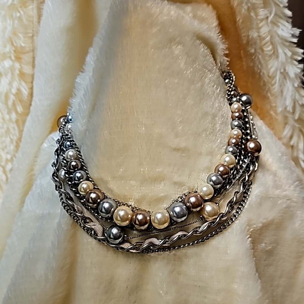 Vintage 80's Multi-Strand Pearl Ribbon Choker Necklace Costume Jewelry Silver